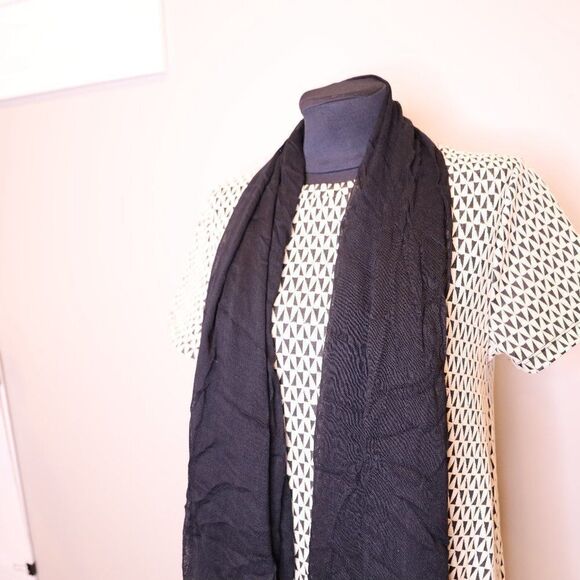 Black Fringe Scarf - Picture 3 of 5